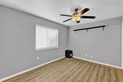 902 Plum Street, Sanger, TX 76266 - Photo 17