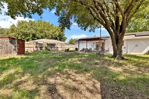 902 Plum St, Sanger, TX 76266 - Photo 21