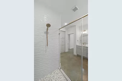 100 Cardinal Woods Court, Granbury, TX 76049 - Photo 29