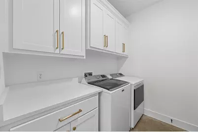 100 Cardinal Woods Court, Granbury, TX 76049 - Photo 31