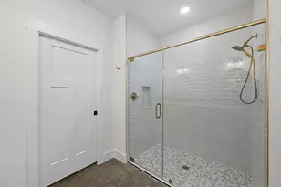 100 Cardinal Woods Ct, Granbury, TX 76049 - Photo 27