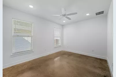 100 Cardinal Woods Court, Granbury, TX 76049 - Photo 23