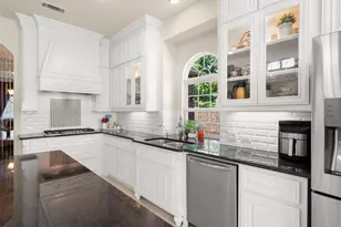 10296 Casabella Dr, Frisco, TX 75035 - Photo 17