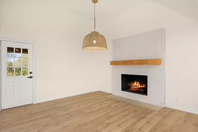 8906 Monticello Drive, Granbury, TX 76049 - Photo 7