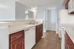 3420 Country Club Dr W, Irving, TX 75038 - Photo 9