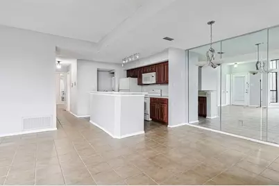 3420 Country Club Drive W #214, Irving, TX 75038 - Photo 3