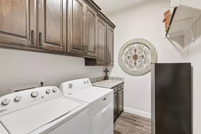 900 Pate Street, Granbury, TX 76048 - Photo 21