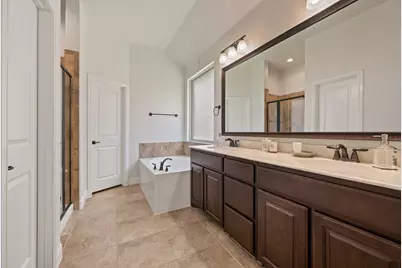 4012 Knollbrook Lane, Fort Worth, TX 76137 - Photo 13