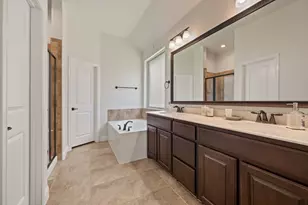 4012 Knollbrook Ln, Fort Worth, TX 76137 - Photo 13