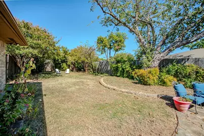 407 Fairview Drive, Richardson, TX 75081 - Photo 5