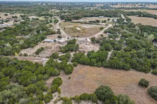 637 Lois Cir, Granbury, TX 76049 - Photo 25
