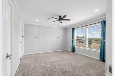 637 Lois Circle, Granbury, TX 76049 - Photo 13