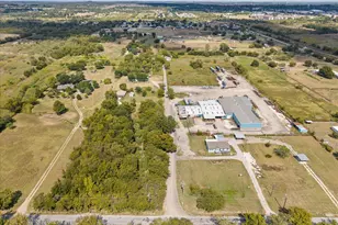 324 County Rd 904, Joshua, TX 76058 - Photo 7