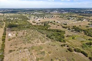 324 County Rd 904, Joshua, TX 76058 - Photo 15