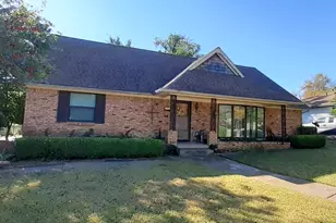 622 Wildgrove Dr, Garland, TX 75041 - Photo 3