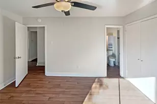 2021 Brentwood Ln, Carrollton, TX 75006 - Photo 17