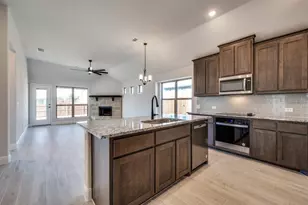 616 Kyle Dr, Tioga, TX 76271 - Photo 5