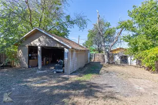 1126 Peach St, Abilene, TX 79602 - Photo 27