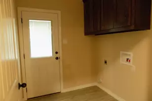 506 Pecan Tree Ct, Poolville, TX 76487 - Photo 9