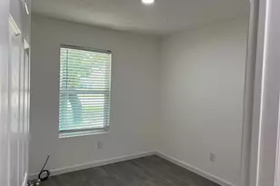 3221 Forestdale Ln, Balch Springs, TX 75180 - Photo 9