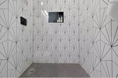 185 Barcelona Street, Payne Springs, TX 75156 - Photo 9