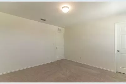 10362 Martin Creek, San Antonio, TX 78252 - Photo 15