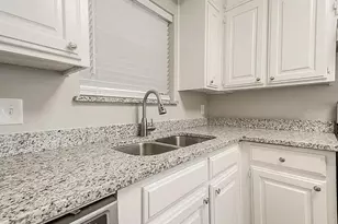 520 Pecan Acres Ct, Arlington, TX 76013 - Photo 5