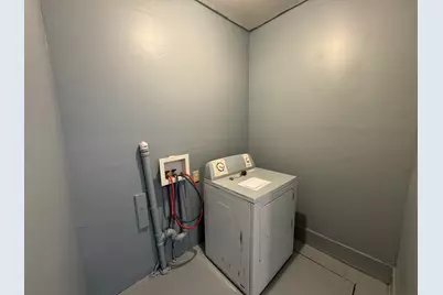 304 W Nevada Street, Seymour, TX 76380 - Photo 9