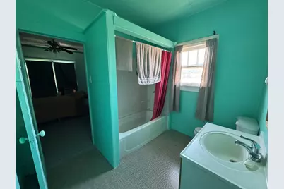 304 W Nevada Street, Seymour, TX 76380 - Photo 7