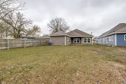 1219 S Montgomery Street, Sherman, TX 75090 - Photo 25