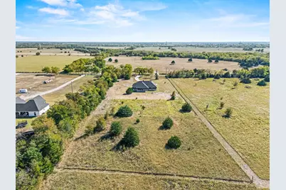 372 County Road 4300, Greenville, TX 75401 - Photo 29