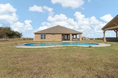 201 Hughes Lane, Grandview, TX 76050 - Photo 33