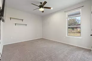 201 Hughes Ln, Grandview, TX 76050 - Photo 25