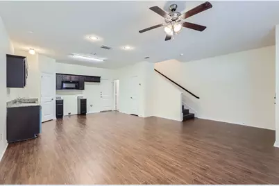 1320 Lake Crest Lane, Lewisville, TX 75057 - Photo 5