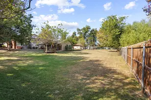 302 W Main St, Honey Grove, TX 75446 - Photo 37