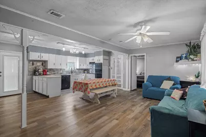 503 S Houston Street, Edgewood, TX 75117 - Photo 3