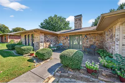 1610 Idlewood Drive, Sherman, TX 75092 - Photo 3