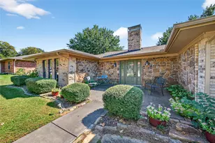 1610 Idlewood Dr, Sherman, TX 75092 - Photo 3