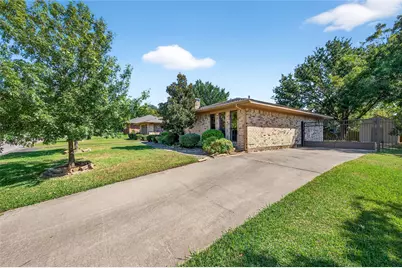 1610 Idlewood Drive, Sherman, TX 75092 - Photo 5