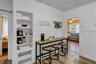 201 S Jones St, Granbury, TX 76048 - Photo 11