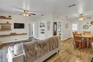 201 S Jones St, Granbury, TX 76048 - Photo 17