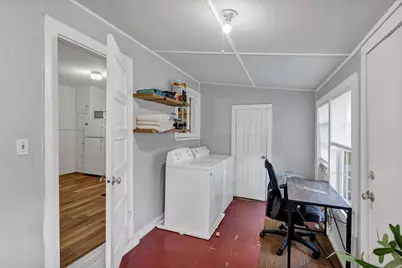 201 S Jones Street, Granbury, TX 76048 - Photo 15