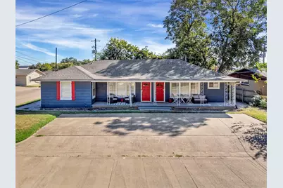 201 S Jones Street, Granbury, TX 76048 - Photo 5