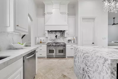 2032 Courtland Drive, Frisco, TX 75034 - Photo 9