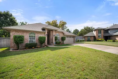 3806 Ivywood Court, Arlington, TX 76016 - Photo 3