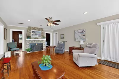 1800 W Frank Street W, Grand Saline, TX 75140 - Photo 5