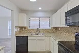 161 Hunter Dr, Cedar Hill, TX 75104 - Photo 9