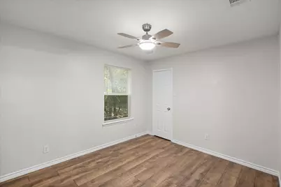 2113 San Antonio, Grand Prairie, TX 75051 - Photo 13