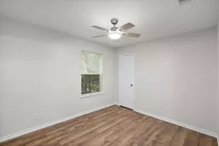 2113 San Antonio, Grand Prairie, TX 75051 - Photo 13