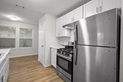 2113 San Antonio, Grand Prairie, TX 75051 - Photo 9